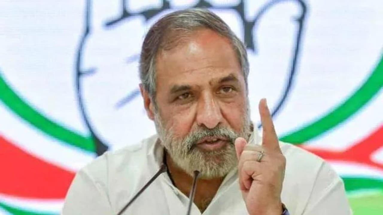 CWC की बैठक में आनंद शर्मा ने निर्वाचन सूची पर सोनिया गांधी से पूछे सवाल, जयराम रमेश ने किया खारिज