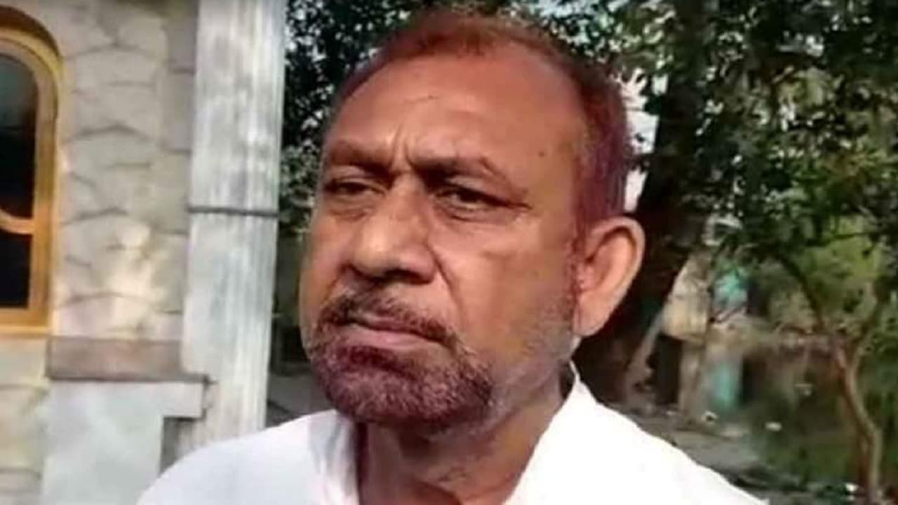 Birbhum Violence: TMC नेता अनारूल हुसैन ने खुद को बताया निर्दोष, कहा- दीदी के निर्देश के बाद किया सरेंडर