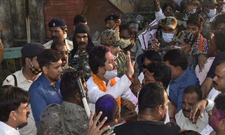 Bermo By Election Result 2020 : पिता की विरासत बचाने में सफल रहे कांग्रेस प्रत्याशी अनूप सिंह, बीजेपी को 14 हजार से अधिक मतों से किया पराजित