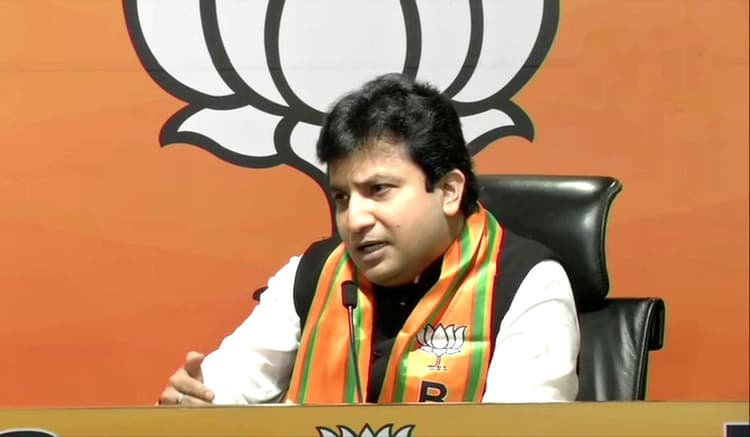 ममता को फिर झटका: कांग्रेस के टिकट पर विधायक बने अरिंदम भट्टाचार्य तृणमूल छोड़कर भाजपा में शामिल