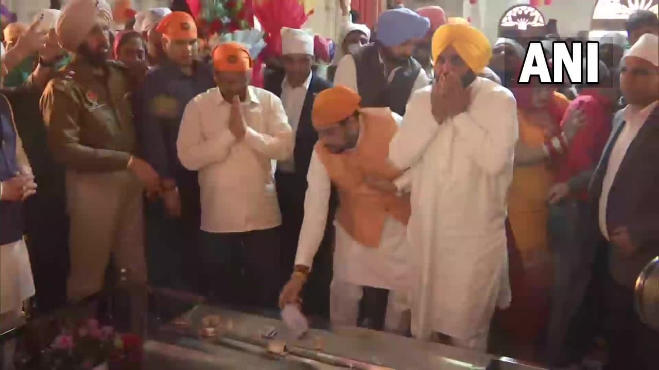 Punjab: दिल्ली के सीएम अरविंद केजरीवाल ने जालंधर में Saint Ravidas Dham में की पूजा, भगवंत मान भी रहे साथ