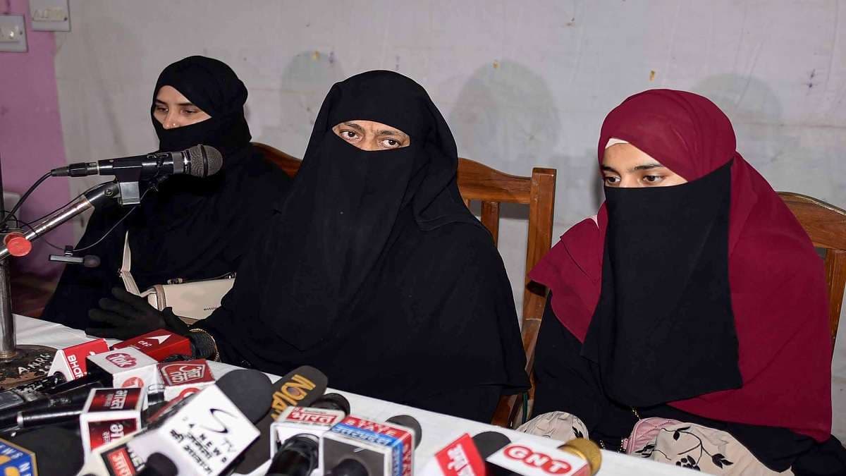 उमेश पाल हत्याकांड: अतीक अहमद की बहन आयशा नूरी और भांजी ने कोर्ट में सरेंडर को दी अर्जी, 13 अप्रैल को सुनवाई