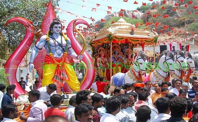 Ram Navami 2020, Puja Vidhi, Muhurt, Aarti: आज है राम नवमी, शुभ मुहूर्त में करें पूजा, यहां से करें आरती