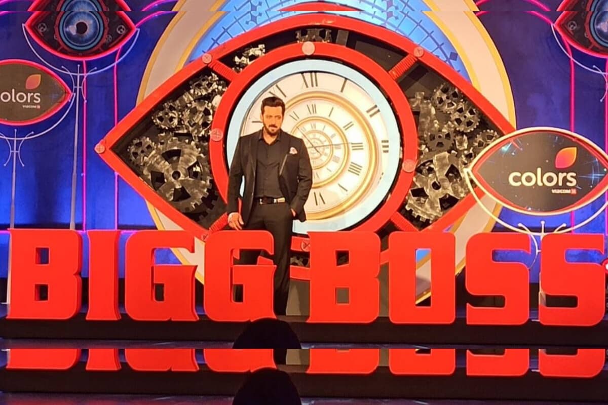 Bigg Boss 17: рдЕрд░рдорд╛рди рдорд▓рд┐рдХ рдирд╣реАрдВ рд╣реЛрдВрдЧреЗ рд╢реЛ рдореЗрдВ, рдкреНрд░рд┐рдпрдВрдХрд╛ рдЪреЛрдкрдбрд╝рд╛ рдХреА рдмрд╣рди рд╕рд╣рд┐рдд рдЗрди рдХрдВрдЯреЗрд╕реНрдЯреЗрдВрдЯ рдХреЗ рдирд╛рдо рдкрд░ рд▓рдЧреА рдореБрд╣рд░, LIST