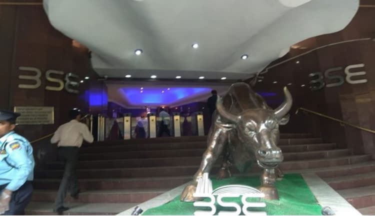 Diwali muhurt trading 2020 : मुहूर्त कारोबार में बाजार को रिकॉर्ड मुनाफा, टॉप गेनर बनी Airtel, जानिए सेंसेक्स-निफ्टी का हाल