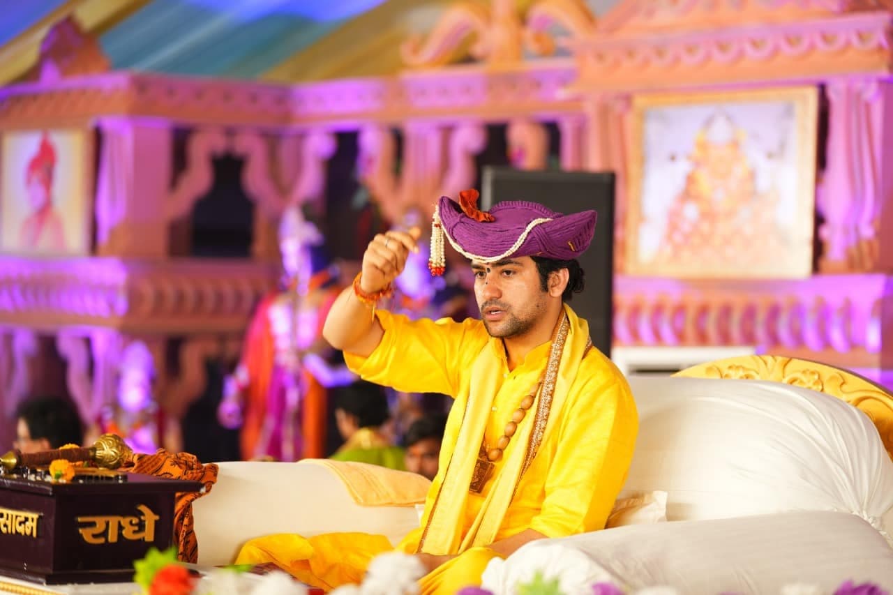 Dhirendra Shastri: बाबा बागेश्वर फिर आ रहे बिहार, 5 दिनों तक इस जिले में करेंगे कथा