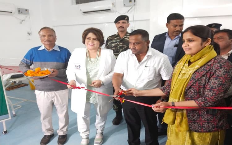 रामगढ़ में आ गयी अत्याधुनिक मशीन, ब्रेस्ट और सर्वाइकल कैंसर के मरीजों का इलाज होगा आसान