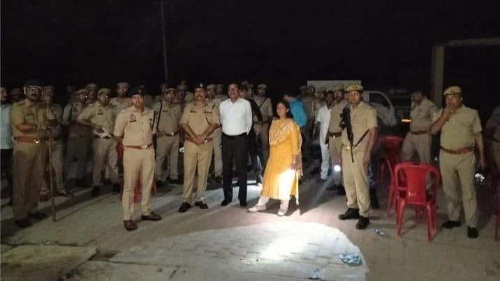 बरेली: शीशगढ़ में सोशल मीडिया पर आपत्तिजनक धार्मिक टिप्पणी से हंगामा, पीलीभीत सहित कई थानों की फोर्स तैनात