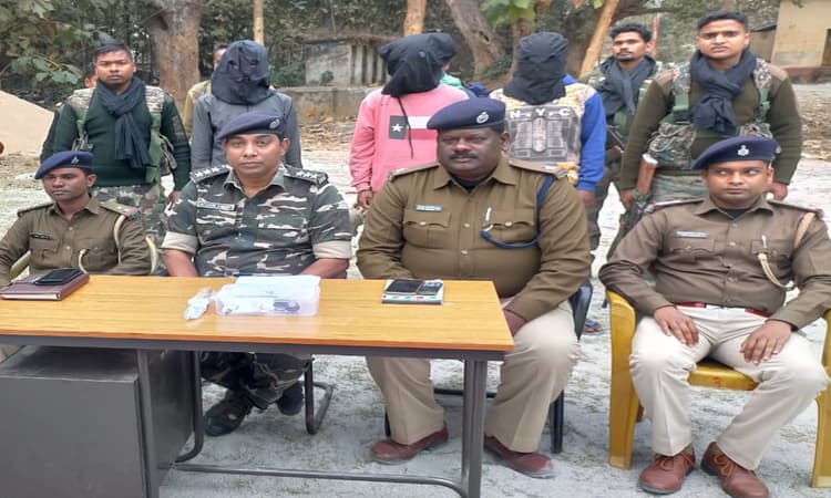 बसिया में PLFI नक्सली समेत 3 आरोपियों की हुई गिरफ्तारी, दिनेश शर्मा हत्याकांड का हुआ खुलासा