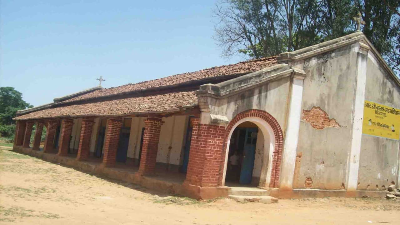 झारखंड: गुणवत्तापूर्ण शिक्षा में आंगनबाड़ी केंद्र, प्राथमिक स्कूल की भूमिका पर सेव द चिल्ड्रेन की रिपोर्ट