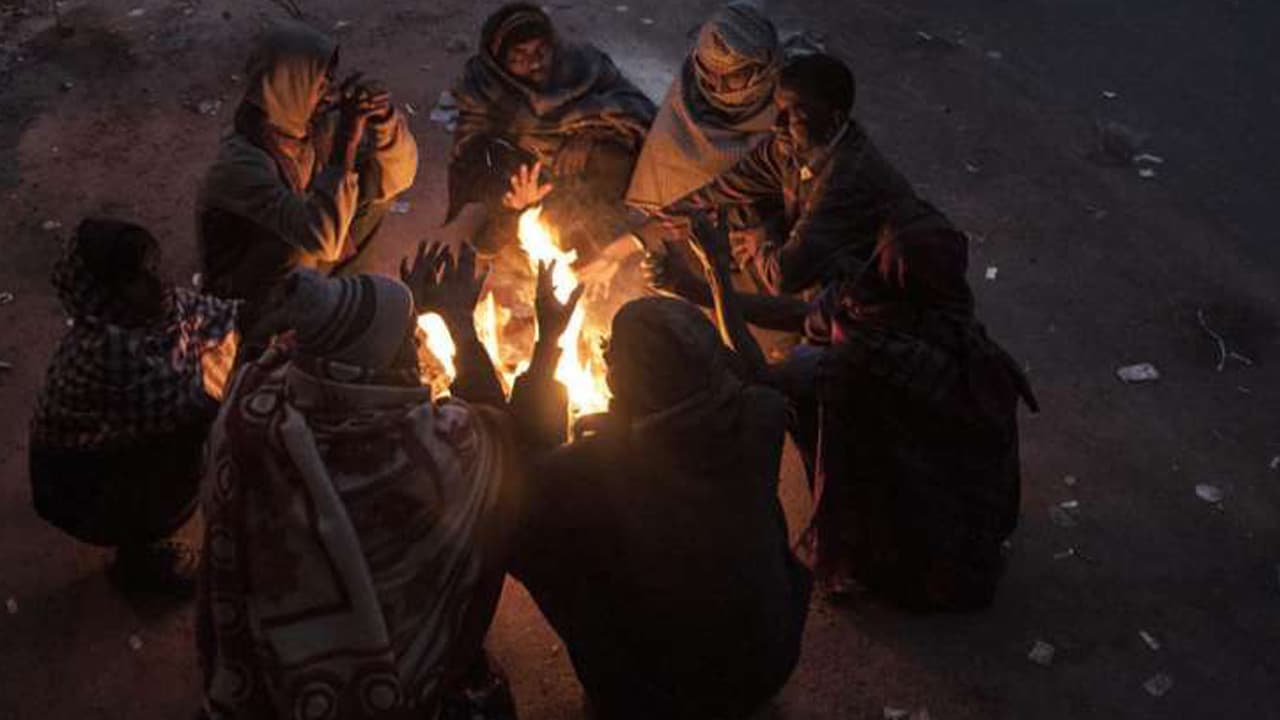 बिहार में आज भी बारिश की आशंका, 48 घंटे बाद पड़ेगी कड़ाके की ठंड, पांच डिग्री तक गिर सकता है पारा