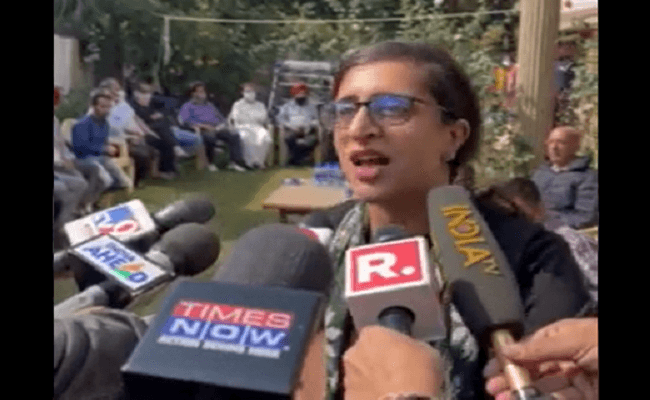 कश्मीरी पंडित माखनलाल बिंदरू की बेटी का आतंकियों को जवाब, ''मेरे पिता मर नहीं सकते, हिम्मत है तो सामने आओ''