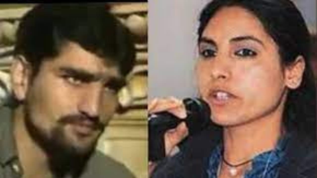 जम्मू-कश्मीर : टेरर फंडिंग केस में बिट्टा कराटे की पत्नी समेत चार बर्खास्त, आतंकवाद के खिलाफ कार्रवाई