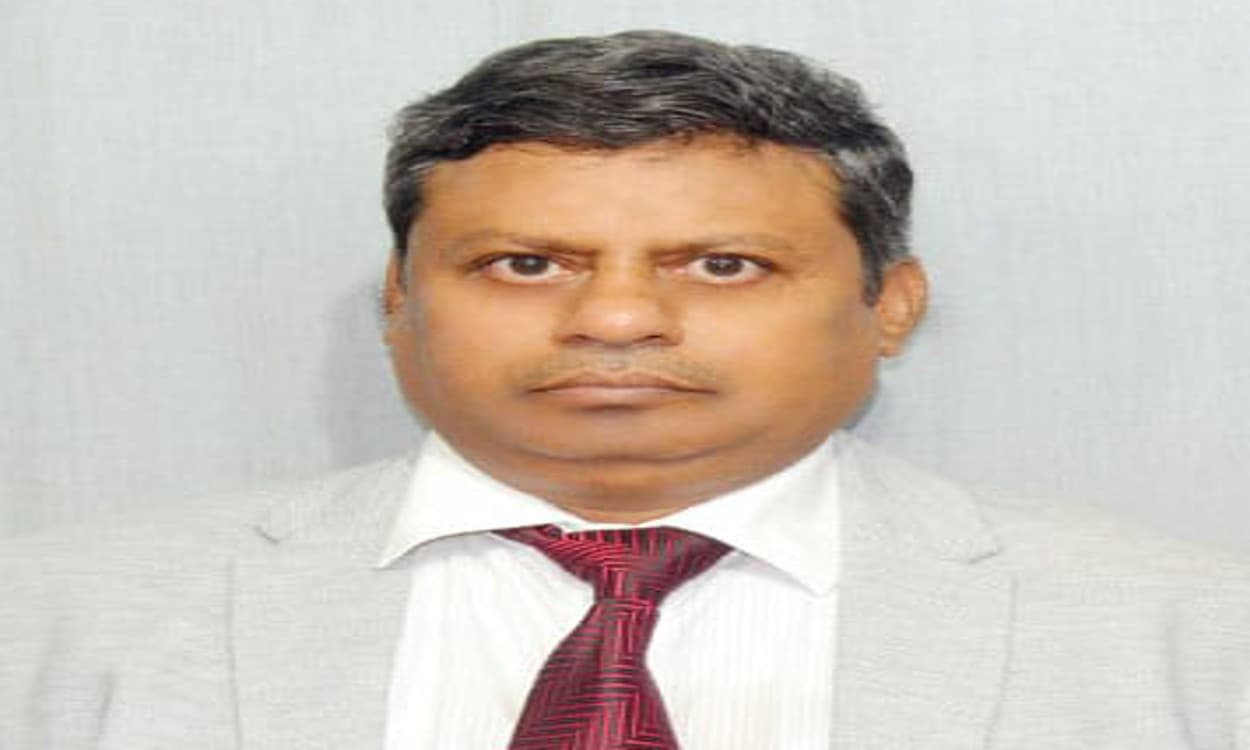 Indian Railways News: जल्द बदलेगी चक्रधरपुर स्टेशन की तस्वीर, डीआरएम ने किया निरीक्षण Indian Railways News: जल्द बदलेगी चक्रधरपुर स्टेशन की तस्वीर, डीआरएम ने किया निरीक्षण