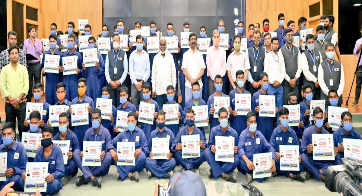 Sarkari Naukri 2021: झारखंड में जल्द आ रही है बंपर वैकेंसी, CM हेमंत सोरेन ने की घोषणा