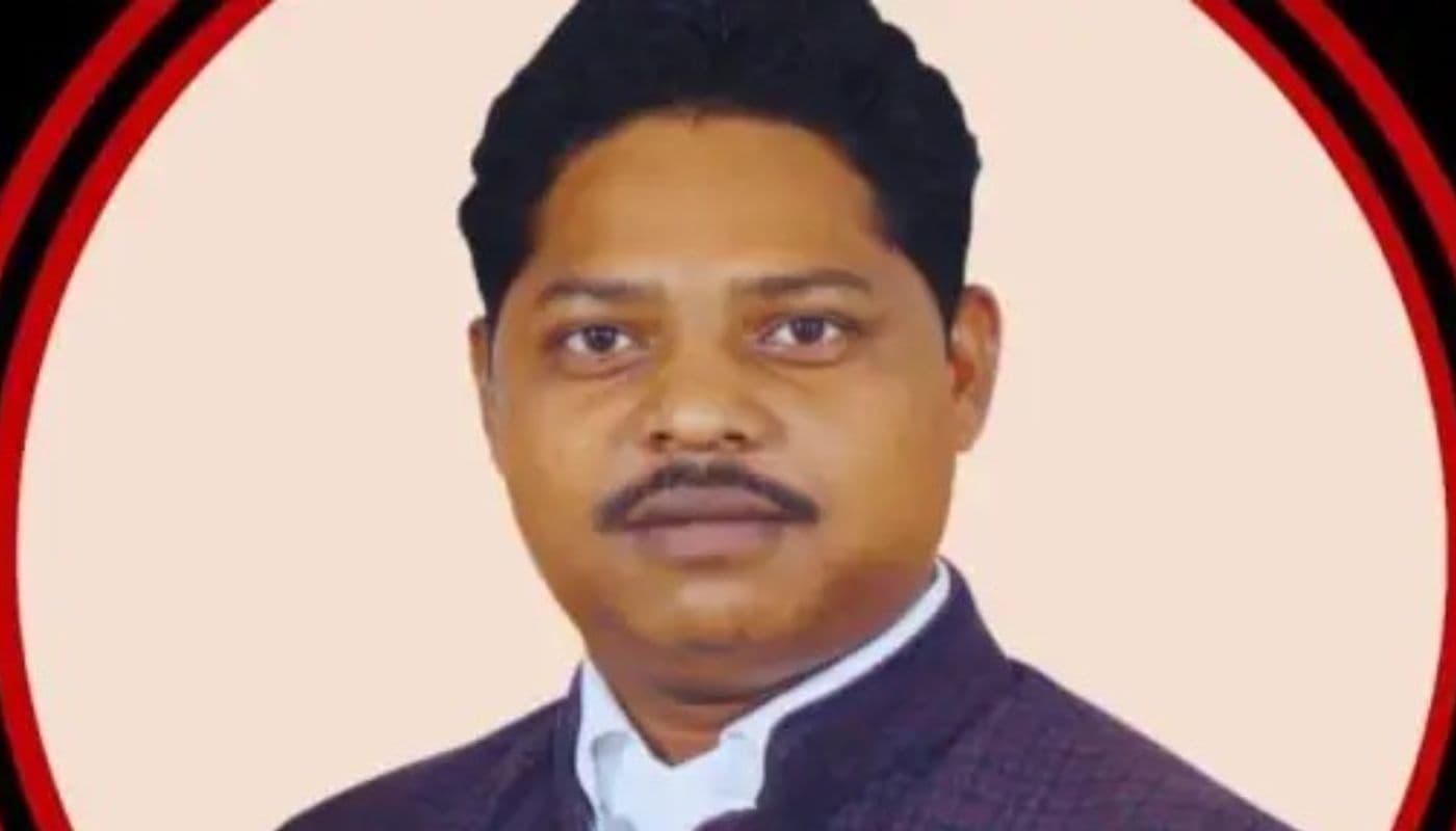 CPM नेता सुभाष मुंडा को ऑफिस में घुसकर गोलियों से छलनी किया, विरोध में तोड़फोड़, आगजनी, पुलिस पर भी हुआ हमला