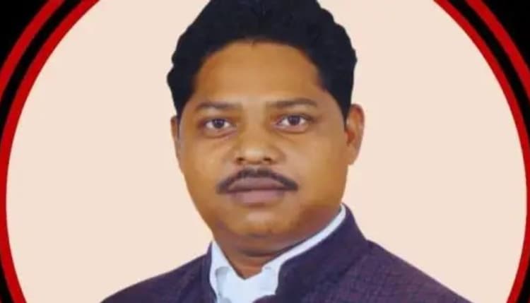 CPM नेता सुभाष मुंडा को ऑफिस में घुसकर गोलियों से छलनी किया, विरोध में तोड़फोड़, आगजनी, पुलिस पर भी हुआ हमला