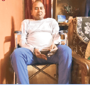 डॉक्टर हुए दिव्यांग तो बिहार के स्वास्थ्य विभाग ने छोड़ा साथ, पहले तबादला, फिर दी अनिवार्य सेवानिवृत्ति