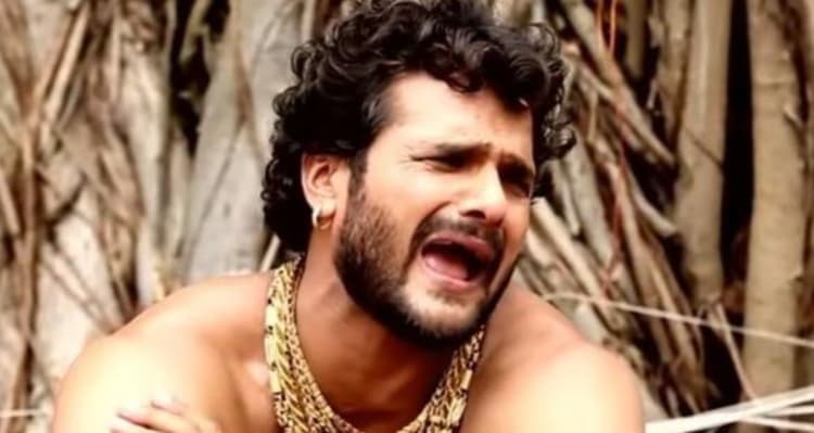 भोजपुरी सुपरस्टार खेसारी लाल यादव की SUV को बस ने मारी टक्कर, हादसे के बाद VIDEO वायरल