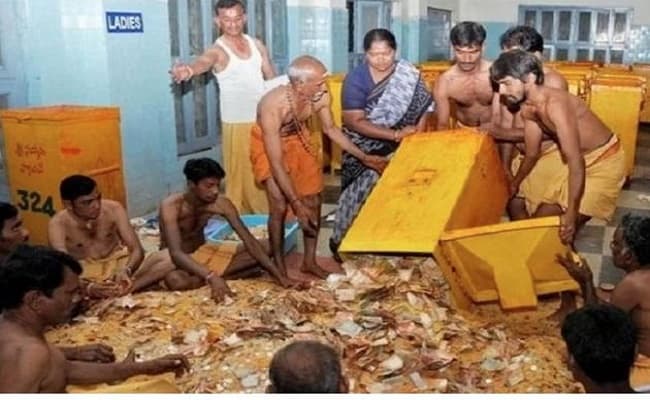 तिरुपति बालाजी का भी डीमैट अकाउंट, दान में मिलते हैं कंपनियों के शेयर