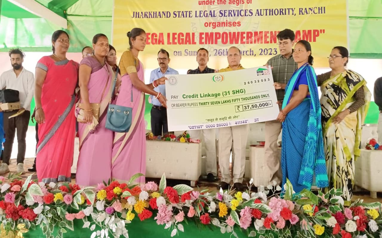 झारखंड : चाईबासा में जिला जज बोले- किसी को परेशान करने के लिए न करायें FIR