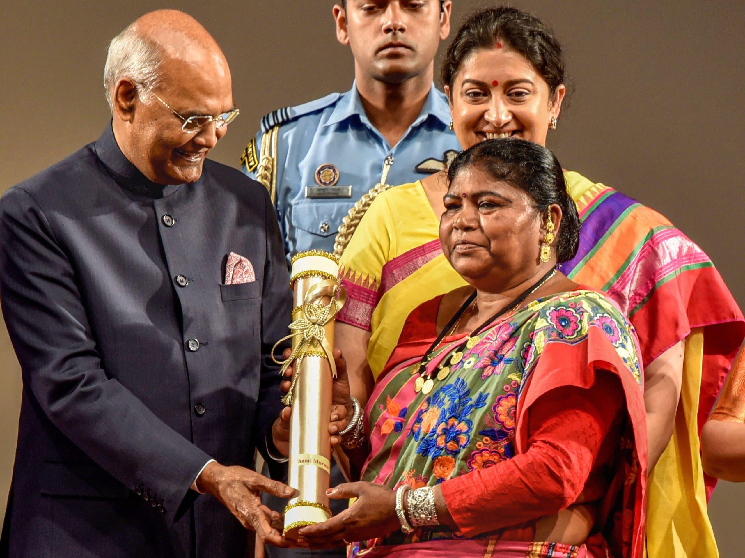 झारखंड की लेडी टार्जन चामी मुर्मू को अंतरराष्ट्रीय महिला दिवस पर राष्ट्रपति ने नारी शक्ति पुरस्कार से किया सम्मानित