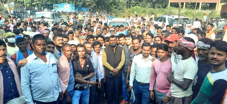 रजरप्पा कोल वाशरी के 700 मजदूरों की नौकरी बचाने के लिए सामने आये सांसद चंद्रप्रकाश चौधरी