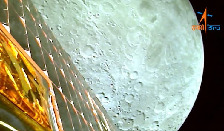 Chandrayaan-3 Landing Update: चंद पलों में चांद पर उतरेगा चंद्रयान-3, Live Tracker में देखें क्या है पोजिशन