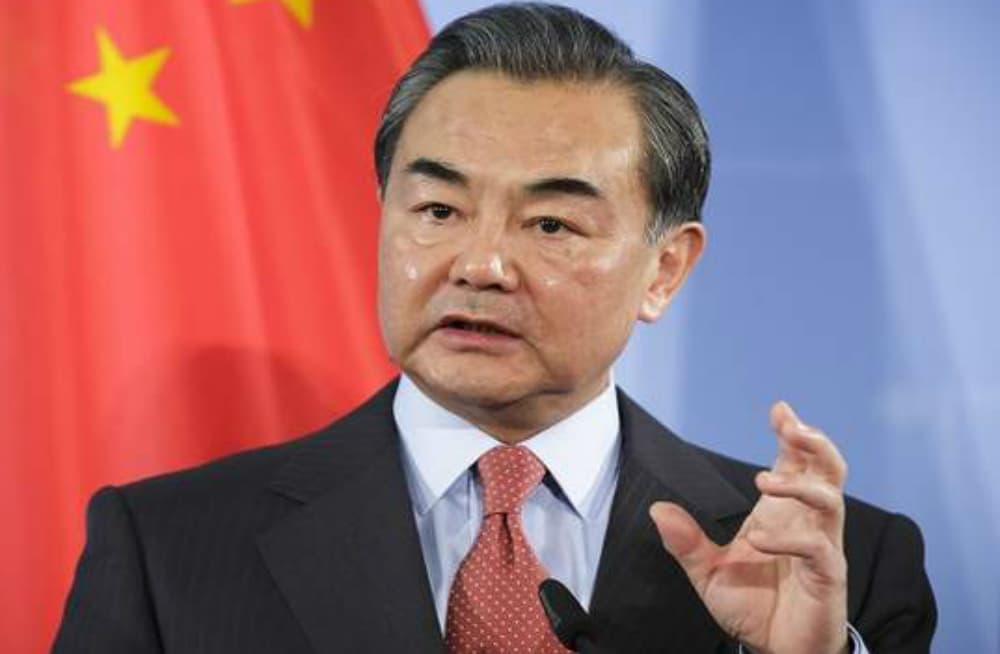 चीनी कर्ज का बढ़ता शिकंजा