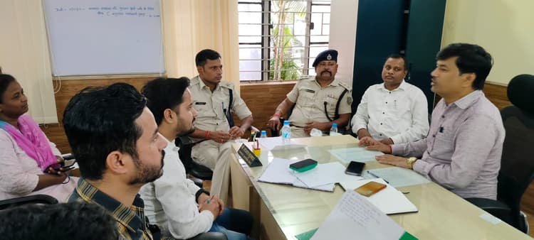 झारखंड: गुमला शहर में सड़कों पर नहीं, आज से वेंडिंग जोन में लगेंगी सब्जी दुकानें