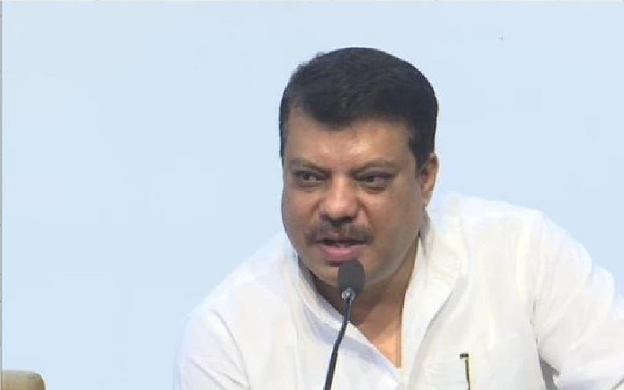 Madhya Pradesh: कांग्रेस विधायक उमंग सिंघार पर महिला ने लगाया दुष्कर्म और मारपीट का आरोप, मामला दर्ज