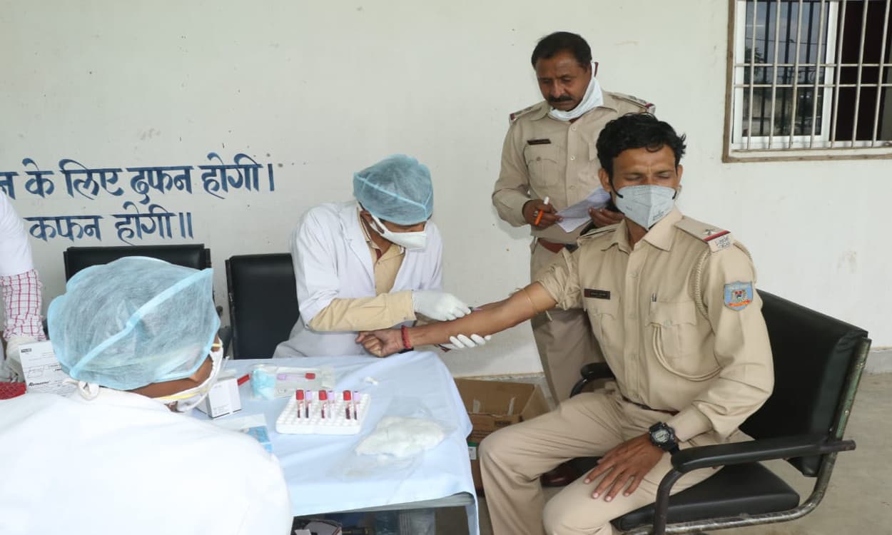 Coronavirus In Jharkhand : रिम्स में प्लाज्मा डोनेट करेंगे कोरोना को मात दे चुके पुलिसकर्मी