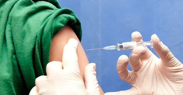 बंगाल में टीकाकरण : 25 जनवरी से आम लोगों की सूची तैयार करेगा कोलकाता नगर निगम