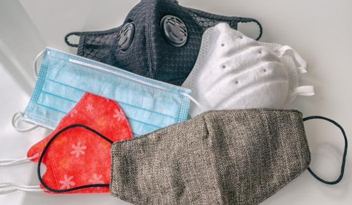 Corona Virus New Strain से बचना है तो पहनें दो मास्क, जानें CDC की क्या है नयी गाइडलाइन और कितना खतरनाक है ये नया स्ट्रेन