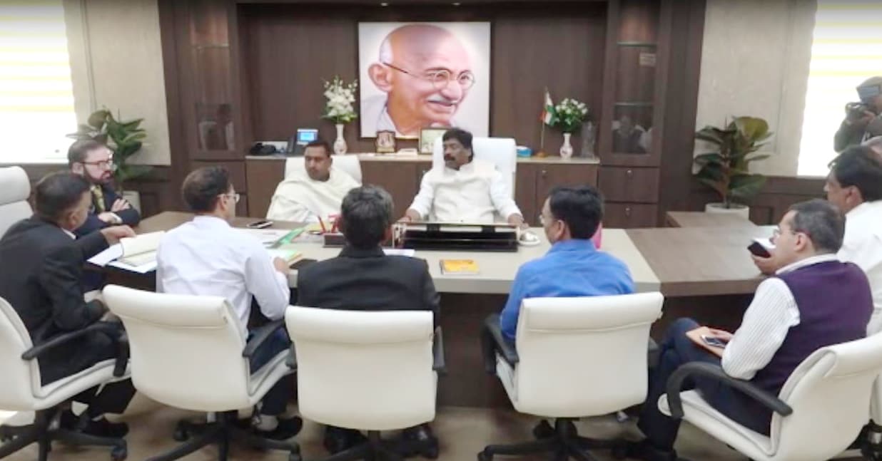 कोरोना वायरस को लेकर सीएम हेमंत सोरेन ने की उच्चस्तरीय बैठक