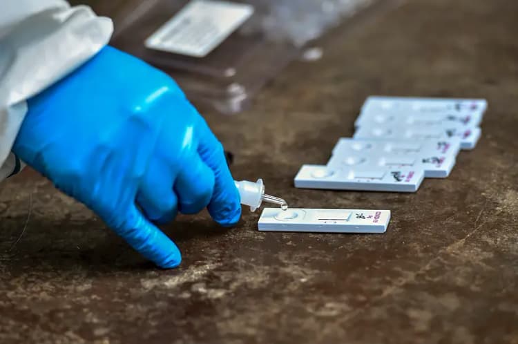 Coronavirus in India: अगस्त तक देश का हर 15वां शख्स था कोरोना की चपेट में, सीरो सर्वे में आये चौंकाने वाले नतीजे