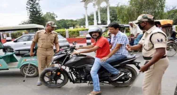 बिहार के 12 ट्रैफिक जिलों में मैनुअल चालान बंद, दरभंगा, भागलपुर में भी अब हैंडहेल्ड डिवाइस से कटेगा ई-चालान