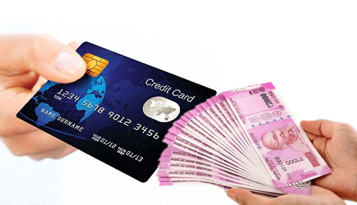 Credit Card Loan: क्या पर्सनल लोन से सस्ता होता है क्रेडिट कार्ड लोन, देखें प्रोसेसिंग फीस, इंटरेस्ट रेट