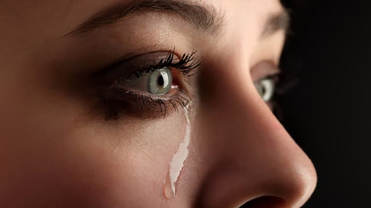 Health News: मूड को रिफ्रेश करने से लेकर, आंखों की रोशनी और बेहतर नींद के लिए भी रोना जरूरी, जानें इसके विभिन्न स्वास्थ्य लाभ