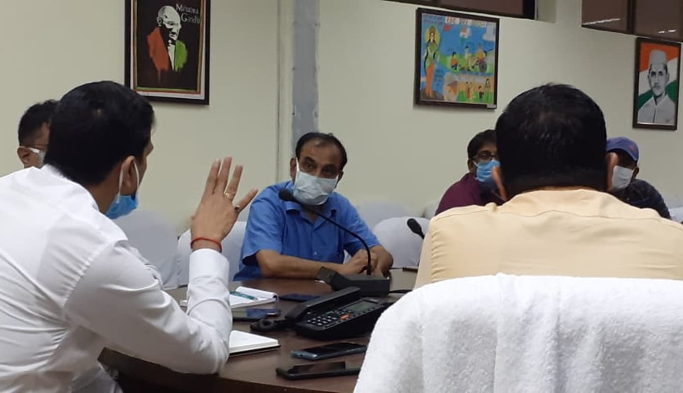 कोविड अस्पतालों में सेवा दे रही एजेंसियों को डीसी का सख्त निर्देश : भोजन में न हो कोई कमी, बायोमेडिकल वेस्ट और साफ-सफाई पर दें विशेष ध्यान