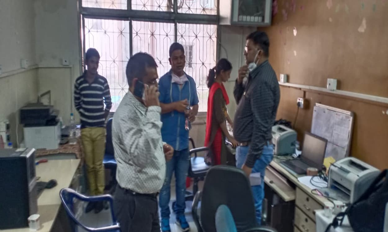 पीपीई कीट खरीद घोटाला मामले में डीपीएम नीरज को स्टेट हेडक्वार्टर में योगदान करने का मिला आदेश, डीसी की अनुशंसा पर हुई कार्रवाई