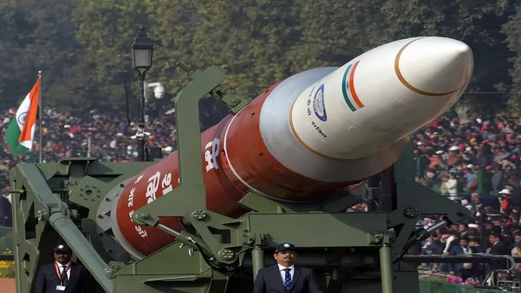 Union Budget 2023: बजट से डिफेंस सेक्टर की ये हैं उम्मीदें, क्या वित्त मंत्री निर्मला सीतारमण बढ़ाएंगी फंड?