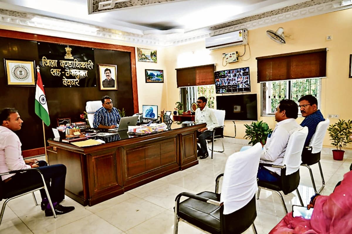 पदभार ग्रहण करते ही एक्शन में आए देवघर के नये नगर आयुक्त, दिए ये निर्देश