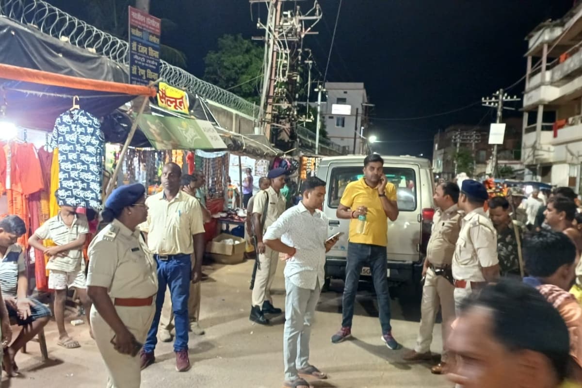 देवघर के श्रावणी मेला में अपराधियों ने की हवाई फायरिंग, लोगों में दहशत