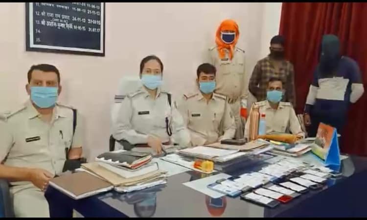 500 से अधिक मोबाइल फोन की छिनतई करने वाले कुल्टी के 5 आरोपी धनबाद से गिरफ्तार