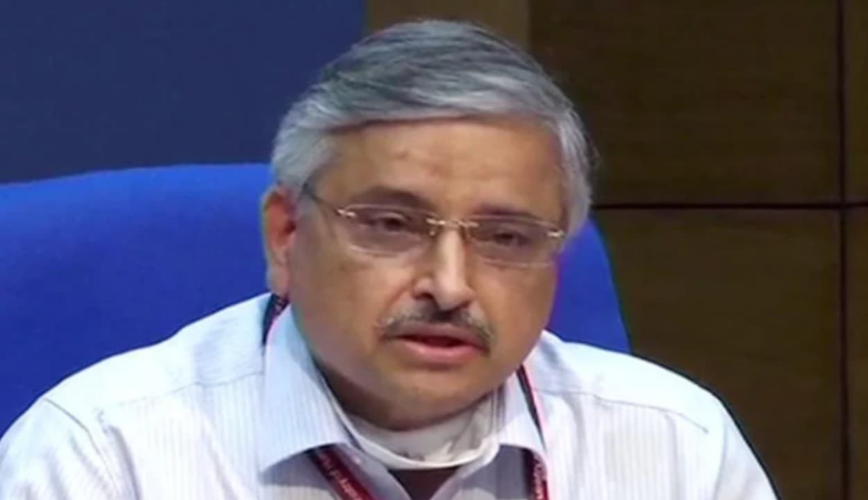 'भारत में कोरोना के टीके की दोनों खुराक लेने के बावजूद मास्क और सामाजिक दूरी बेहद जरूरी'