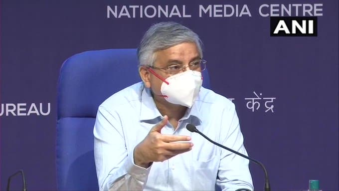 कोरोना के हल्के लक्षण में न कराएं सीटी-स्कैन, एम्स डायरेक्टर रणदीप गुलेरिया ने कैंसर को लेकर चेताया