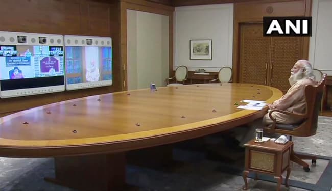 PM नरेंद्र मोदी ने वैक्सीनेशन अभियान और कोविड की स्थिति को लेकर बैठक की, कहा- सुनिश्चित करें कि परीक्षण की गति कम ना हो