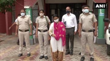 दिल्ली के दंपती ने वृद्ध महिला की बेदर्दी से हत्या की, शव को टुकड़ों में काटकर नाले में बहाया, ये है वजह ...