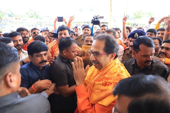 'मैं भाजपा से अलग हुआ हूं, हिंदुत्व से नहीं', अयोध्या पहुंचकर उद्धव ने भरी हुंकार